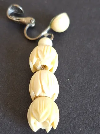 Pendientes Pikake antiguos plata ley tallados