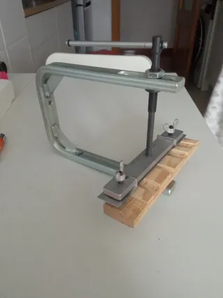 Encolador puentes guitarra