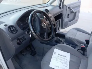 Volkswagen Caddy 2006 698923697