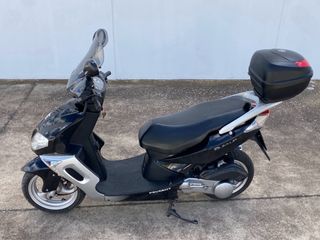 Scooter Peugeot Sum-Up 125cc