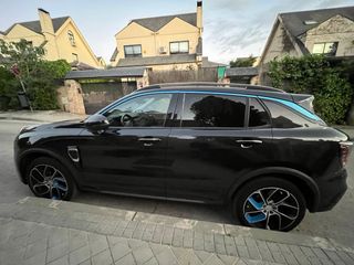 LYNK & CO 01 2022
