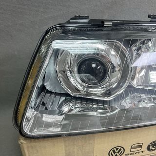 Faro xenon Audi S3 8L nuevo original Hella