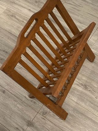 Revistero de madera