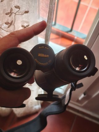 Prismáticos Nikon Monarch HG 8x42