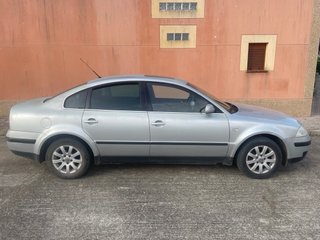 Volkswagen Passat 2003