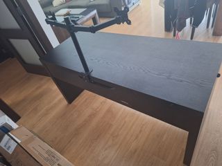 Escriptori IKEA MALM (+suport pantalles)