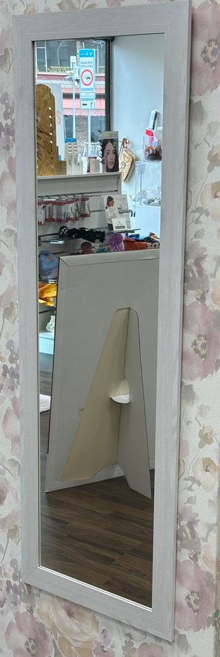 Espejo de madera blanco Ikea