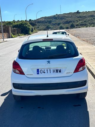 Peugeot 207+ 2014