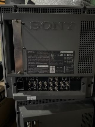 Monitores Sony Trinitron Color Video Monitor 14 “
