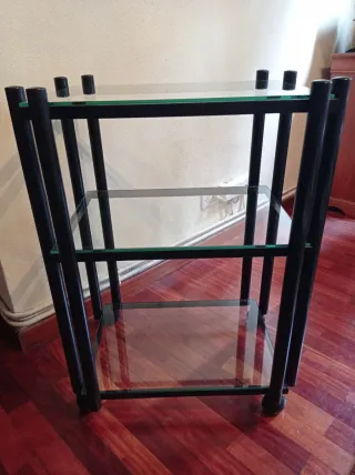Mesa auxiliar cristal y metal negra