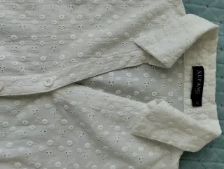 Blusa bordada blanca manga corta