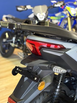 SCORPA CITY CORP SCOOTER 125 | Tipo Yamaha NMAX