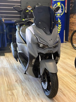 SCORPA CITY CORP SCOOTER 125 | Tipo Yamaha NMAX