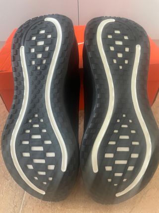 Zapatillas Nike Zoom Vomero Plus Negras/Grises