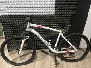 Bicicleta Rockrider 100 Blanca