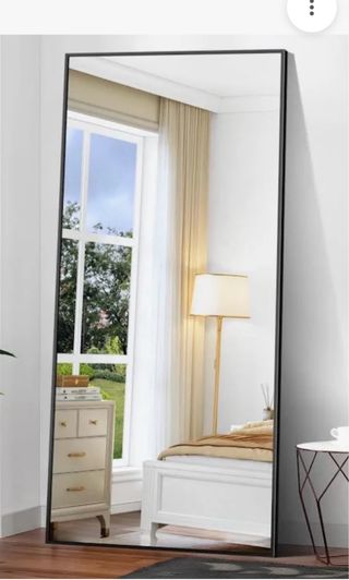 Specchio a figura intera senza cornice