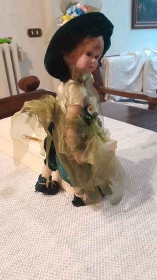 Bambola porcellana anni 80/90 artigianale