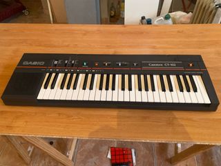 Casio CT-102 Teclado Electrónico