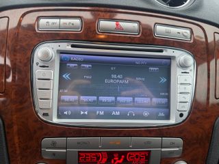 Ford Mondeo 2.0 GHIA 145CV
