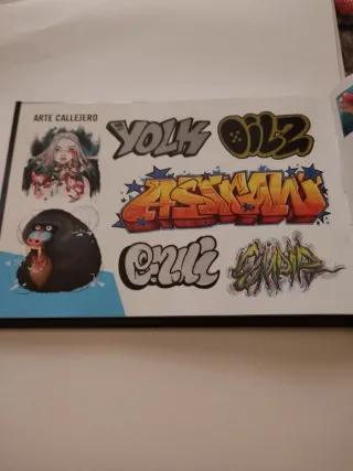 pequeño Libro de arte del videojuego Marvel
