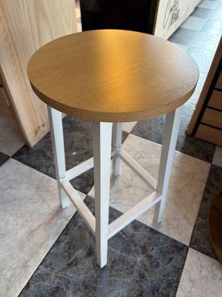 Taburetes madera y metal