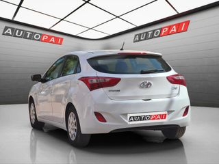 Hyundai i30 1.4 MPI 100cv."ESSENCE" 5 puertas