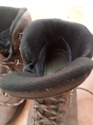 Botas de montaña talla 42