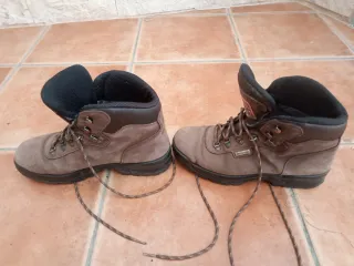 Botas de montaña talla 42
