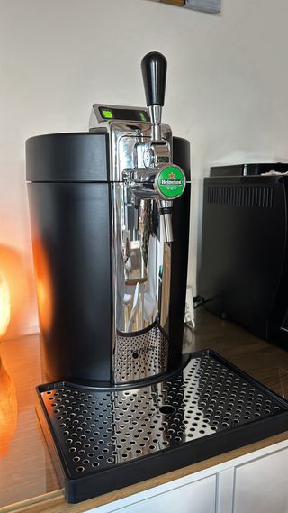 Máquina de cerveza Krups BeerTender VB700800