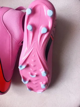 Botas Fútbol Niño Nike Talla 36 Rosa