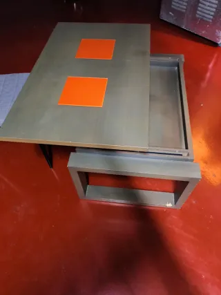 Mesa de comedor elevable gris y naranja