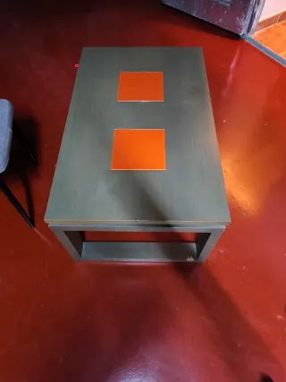 Mesa de comedor elevable gris y naranja