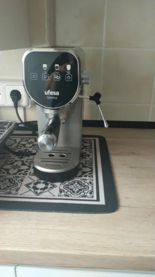 Cafetera Ufesa Sienna Express