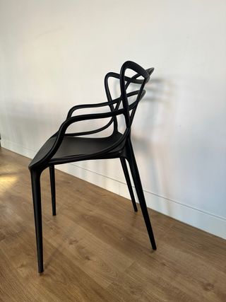 Mesa comedor y 8 sillas negras