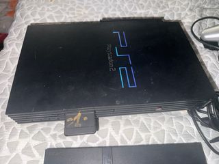 Playstation 2 fat + playstation 2 slim + 2 mandos