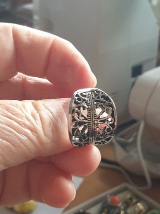 Anillo plateado antiguo trabajado 18mm