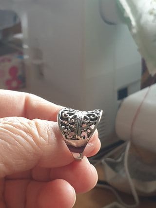 Anillo plateado antiguo trabajado 18mm