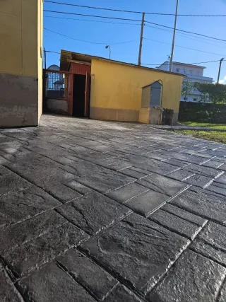 Hormigón impreso y pulido, hormigón fratasado