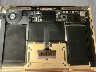 MacBook Air 13 Apple Oro e Nero