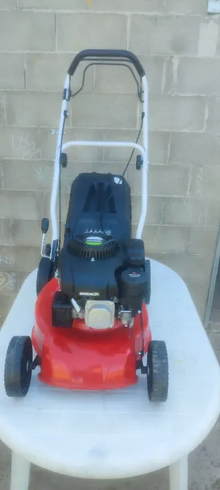 Cortacésped Greencut Rojo