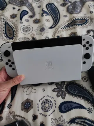 Nintendo Switch OLED Completa