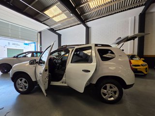 Dacia Duster en excelente estado y pocos kms.