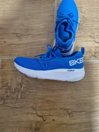 Skechers GOrun turquesa transpirables