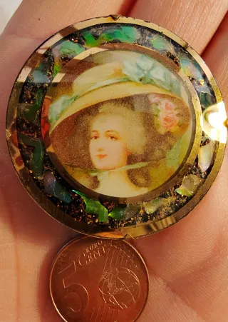 Antiguo broche victoriano retrato