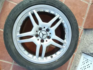 Llanta Mercedes AMG 18 con Neumático