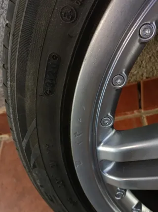 Llanta Mercedes AMG 18 con Neumático