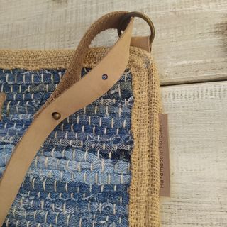 Bolso original en yute y denim