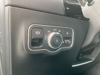 Mercedes-Benz GLA 180d 2022