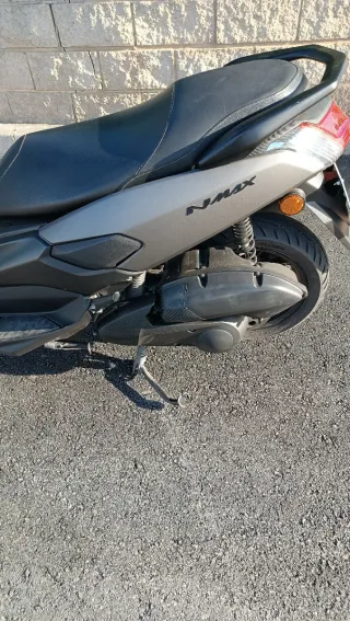 Yamaha NMAX 2019 - Maxi Scooter Automática