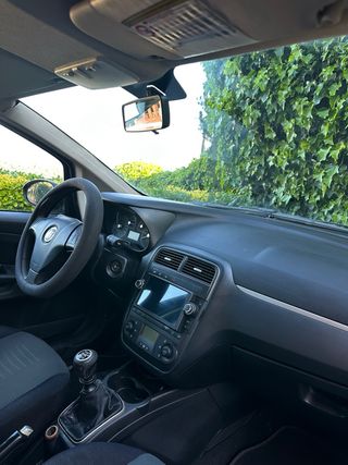 FIAT Punto 2009 175.000 km Pegatina C muy cuidado